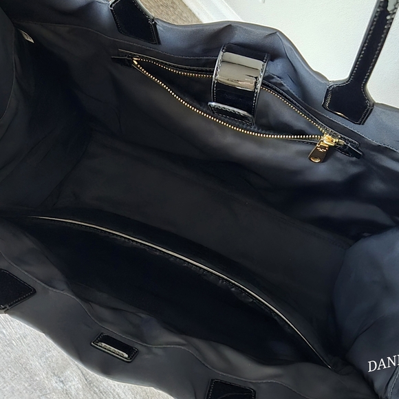 Tory Burch | Ella Patent Tote Large Black - Picture 9 of 16